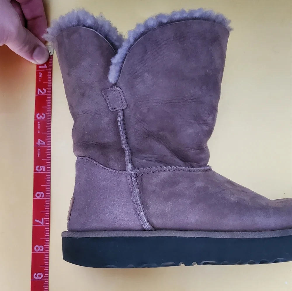 Ugg Boots - Picture 7 of 9